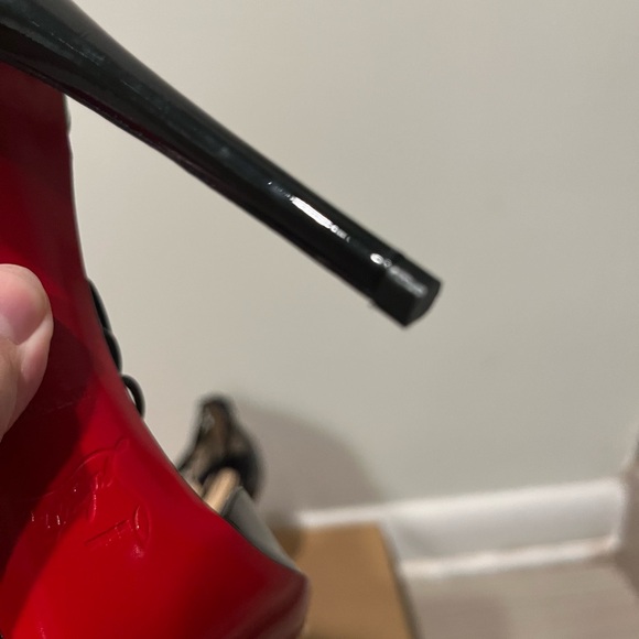 EUC Christian Louboutin Confusa Black Patent Stilettos, Size 39.5 - Picture 8 of 15